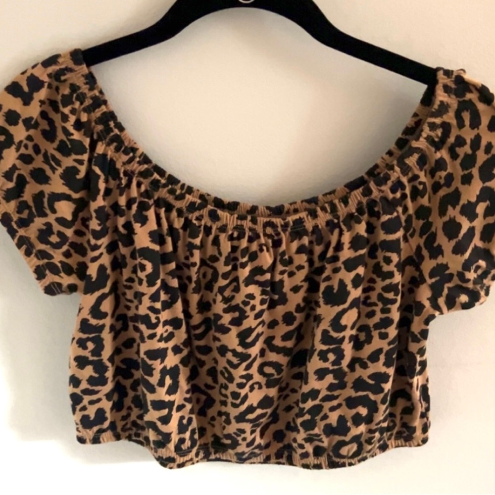 Cheetah print cropped top -Windsor size medium